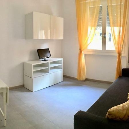 Casa Martina Apartment Viareggio Bagian luar foto