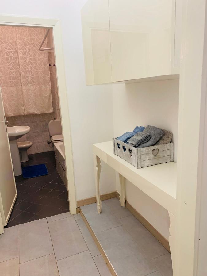 Casa Martina Apartment Viareggio Bagian luar foto